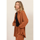 BUTTON-UP RELAXED OVERSIZED SHIRT: CHOCOLATE